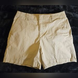 Gap Womens Shorts Tan Size 12 Tall, "Downtown Khaki Short" Cotton Blend. Preppy